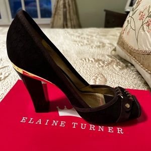 Beautiful Elaine Turner chocolate brown heels, size 8, worn once, like new
